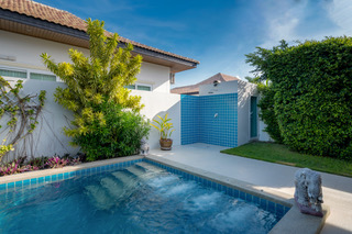 House Pool Villa