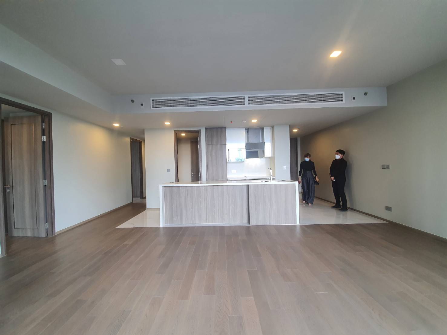 Celes Asoke - Just 150 Meters from MRT Sukhumvit & BTS Asoke