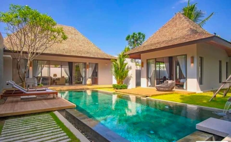 Luxury 3 Bedrooms Pool Villa for rent in Cherng Talay