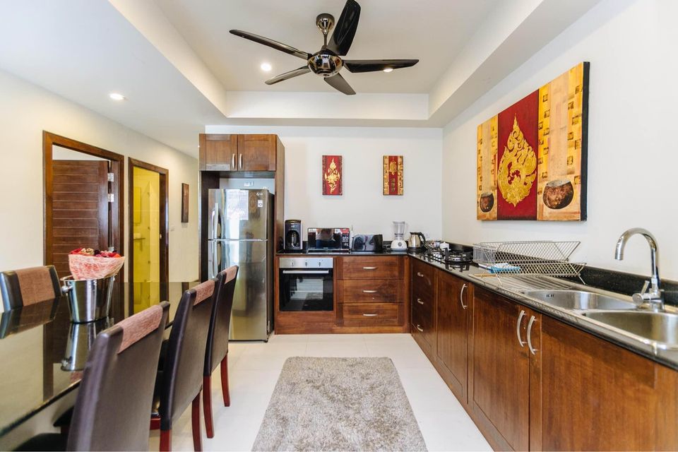4 Bedrooms Townhouse with Common Pool in Naiharn