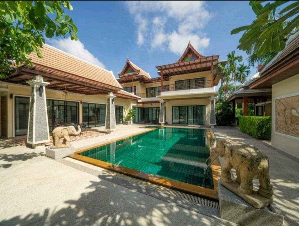 Thai Contemporary 5 Bedrooms Villa in Rawai