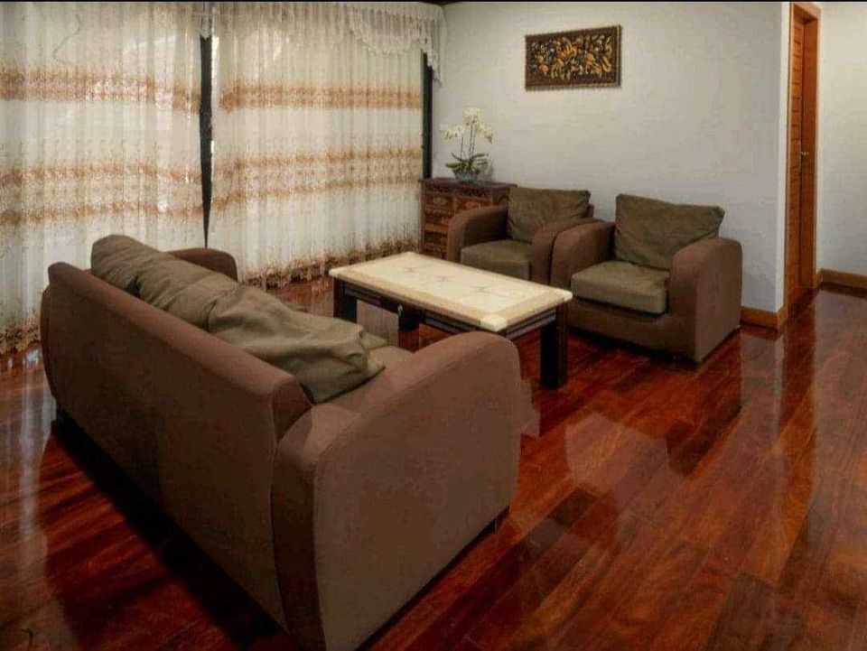 Thai Contemporary 5 Bedrooms Villa in Rawai