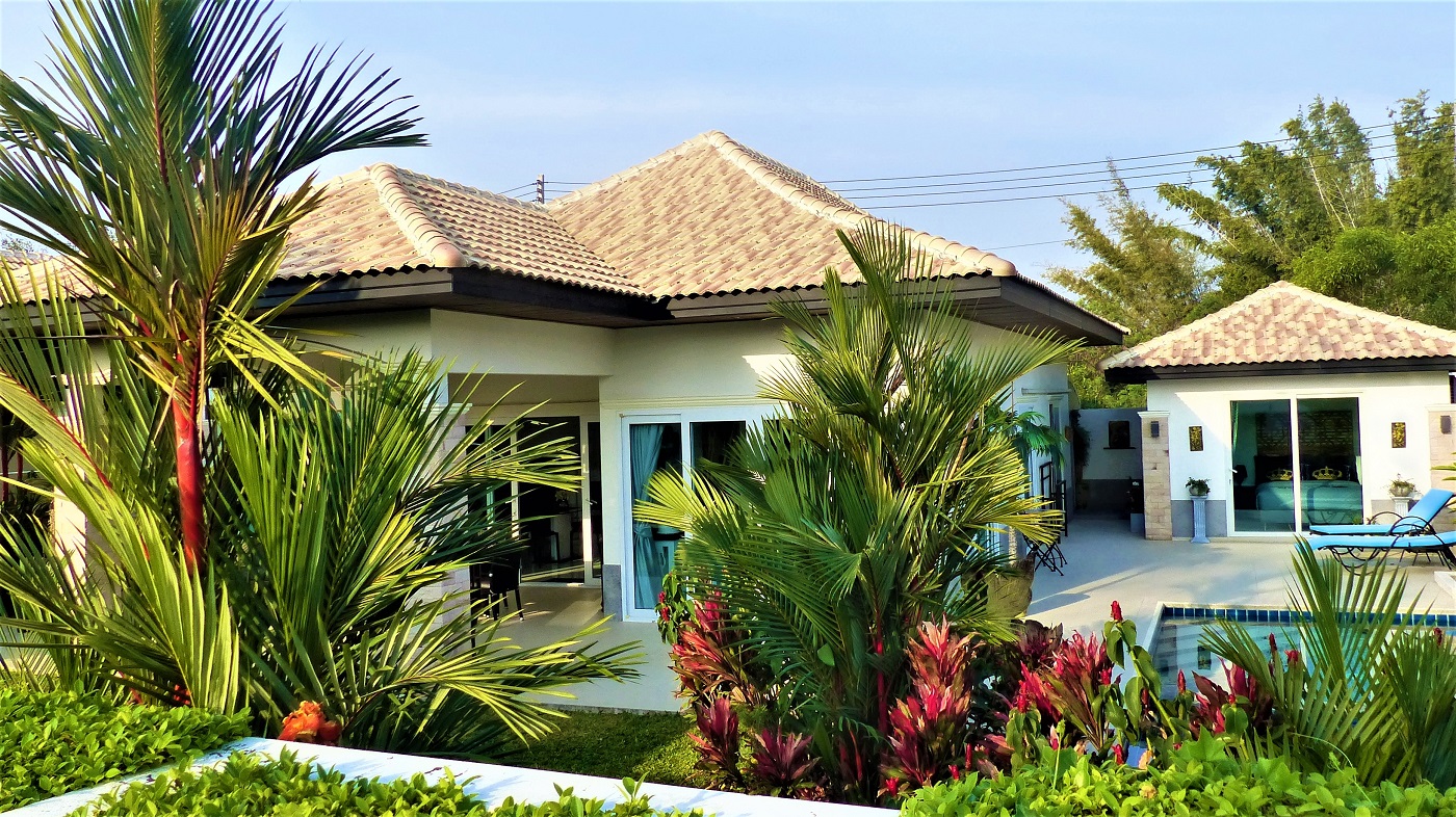 House Pool Villa