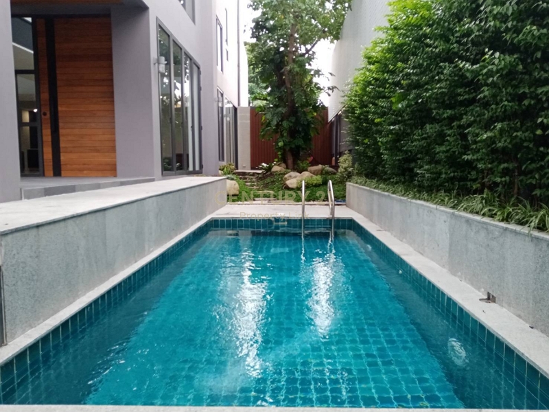 Sale with tenant Single house with private pool Sukhumvit 71/48-HH-64123.