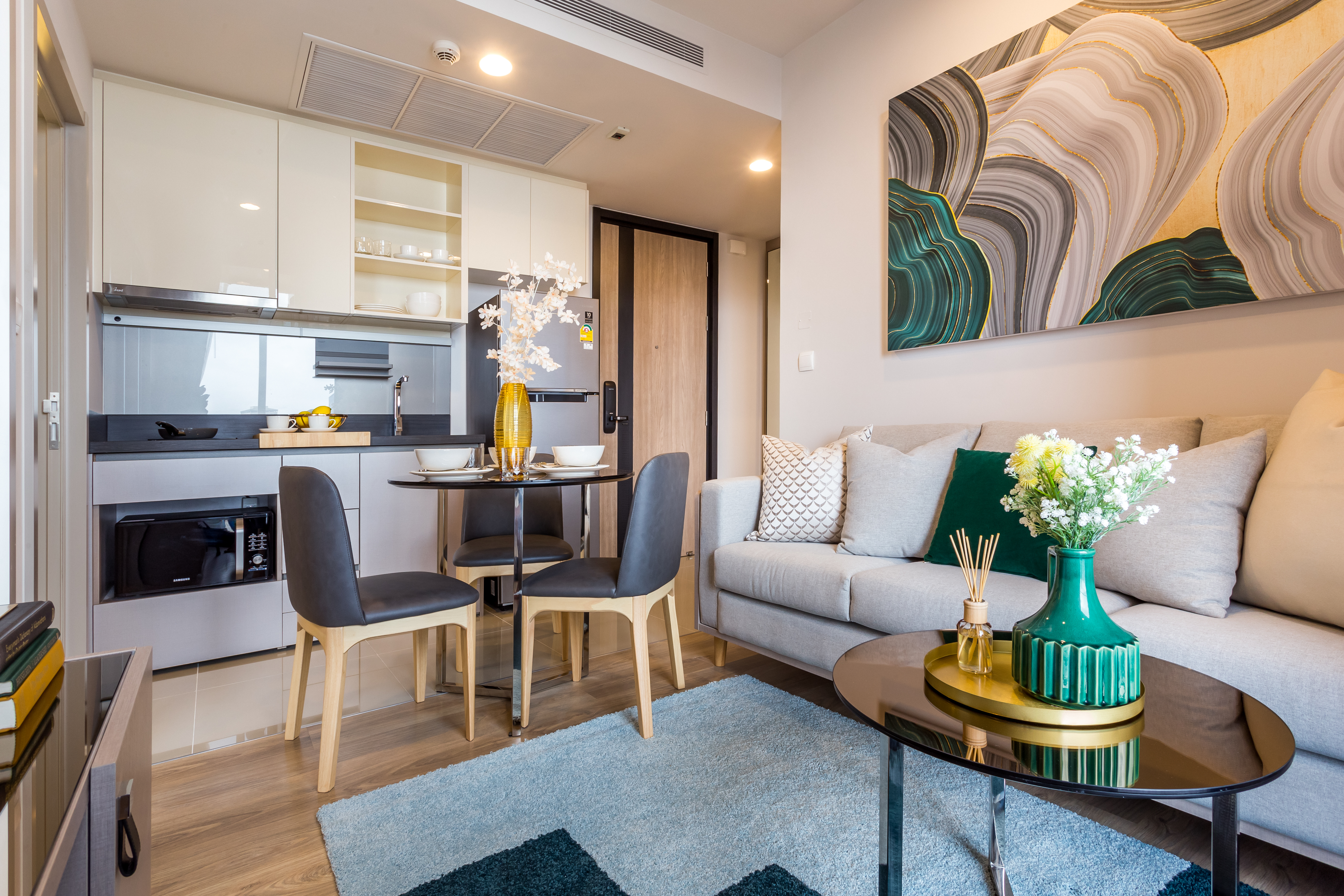 Oka Haus Sukhumvit 36
