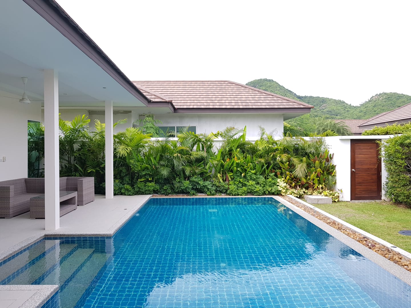 House Pool Villa