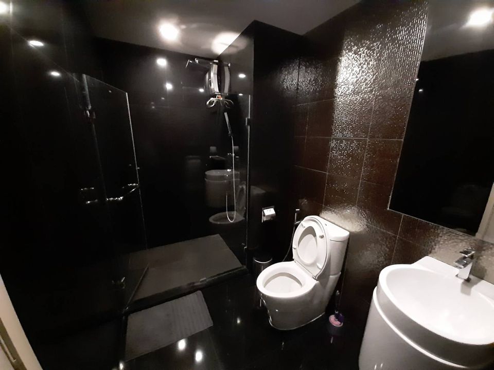 RHYTHM Sukhumvit 36-38, 2 bedrooms, 2 bathrooms with living room, size 55 SQM.