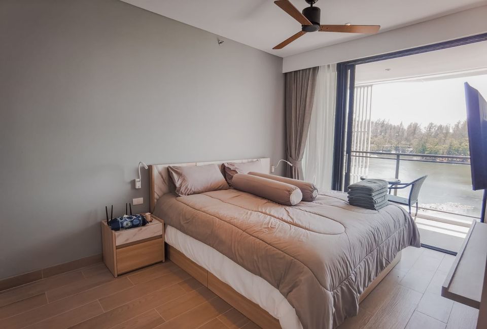 3 Bedroom Apartment with Lagoon View