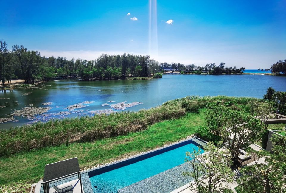 3 Bedroom Apartment with Lagoon View