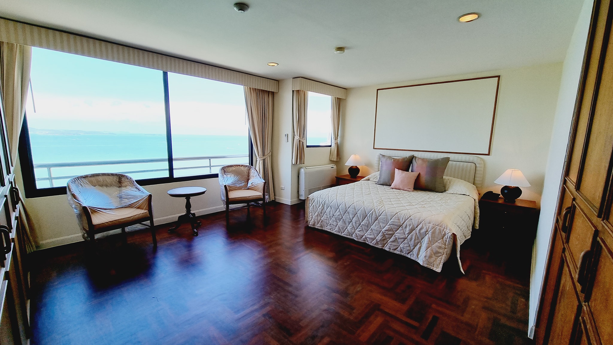 Cliff Garden Condominium Pattaya. 3 bedrooms 3 bathrooms