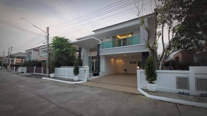 2 Storey detached house for Sale Modern luxury style The village is it the project The Greenery Loft