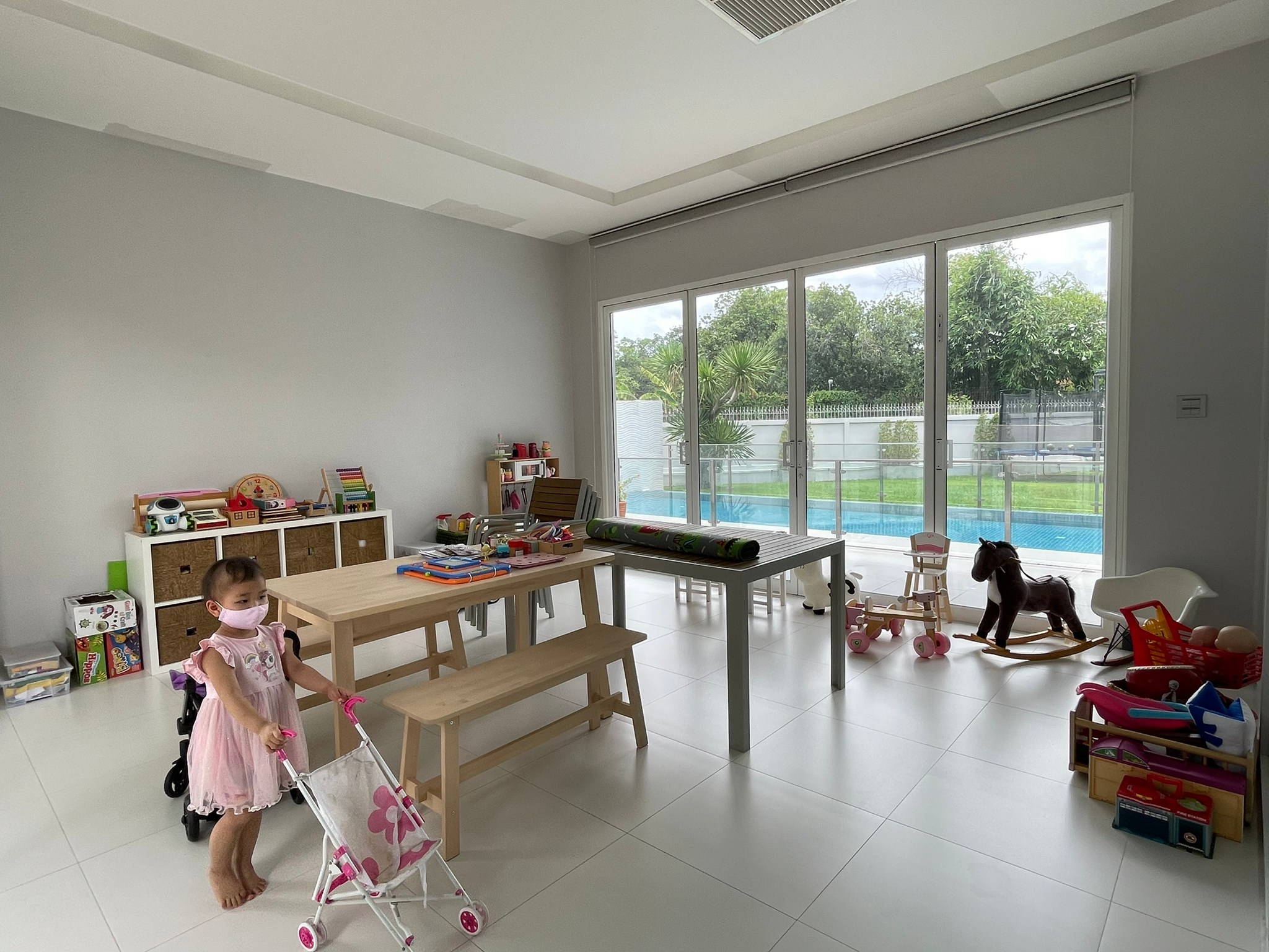 House With Private Pool in Pattanakarn - Unfurnished