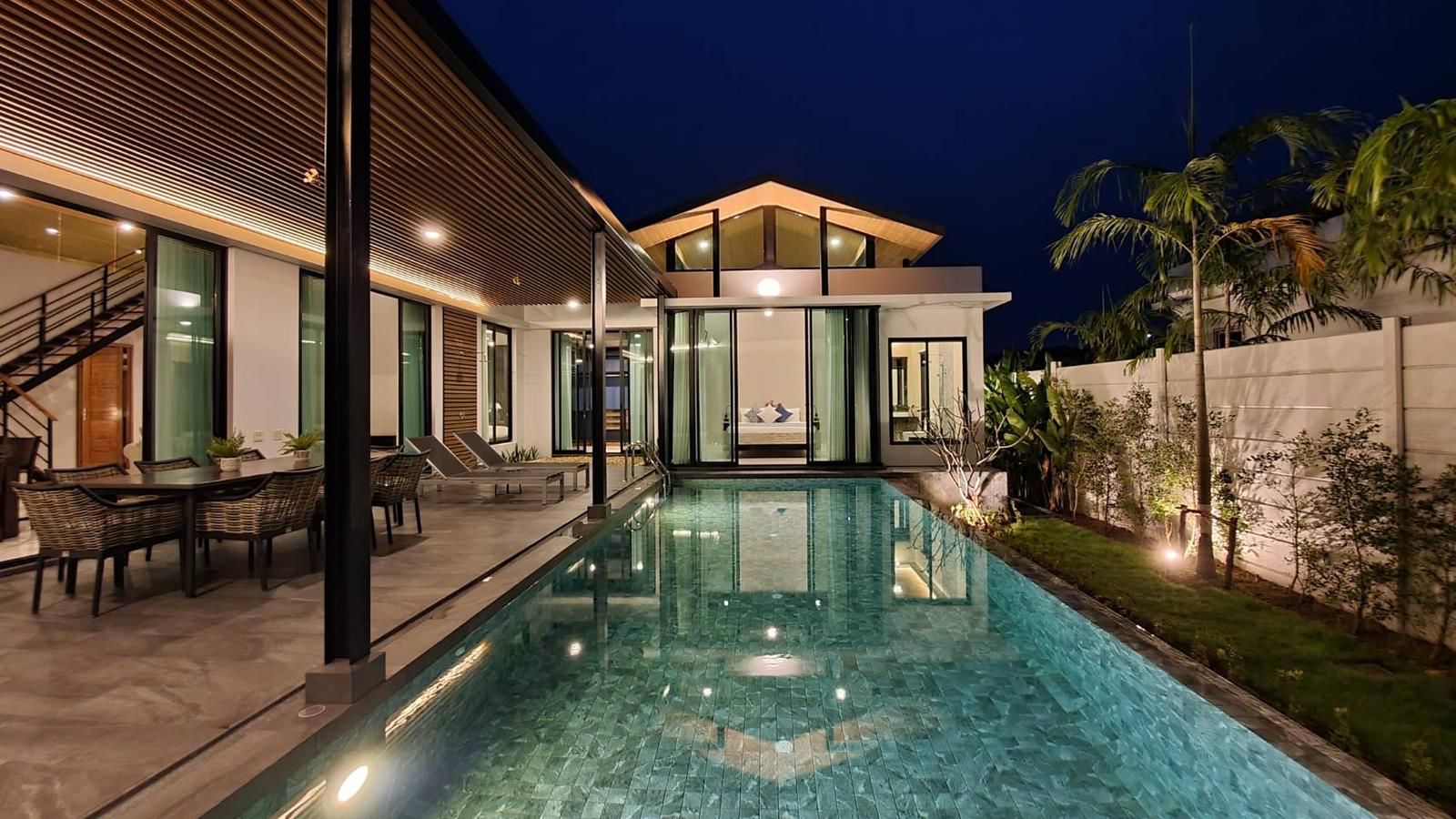 Modern 4 Bedrooms with private pool for rent