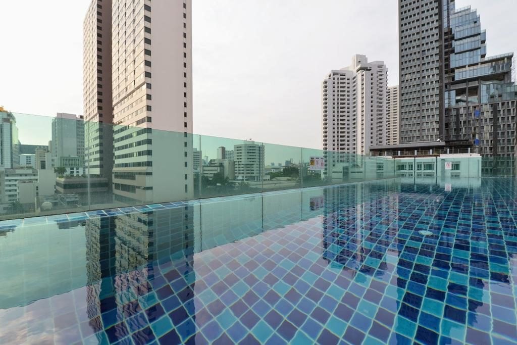 Serviced Apartment in Nana