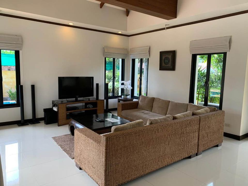 3 Bedrooms Villa for Rent