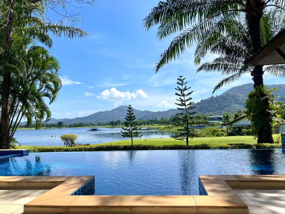 Lake view 2 bedrooms pool villa for rent