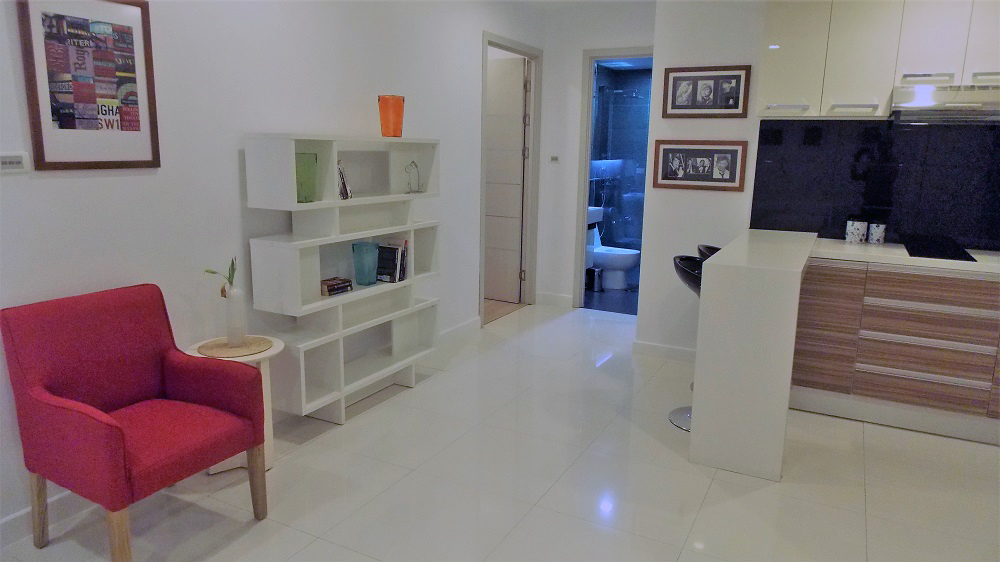 40k Modern 2 bed 2 bath 93 SQM 6 Flr Apus Condo Pattaya