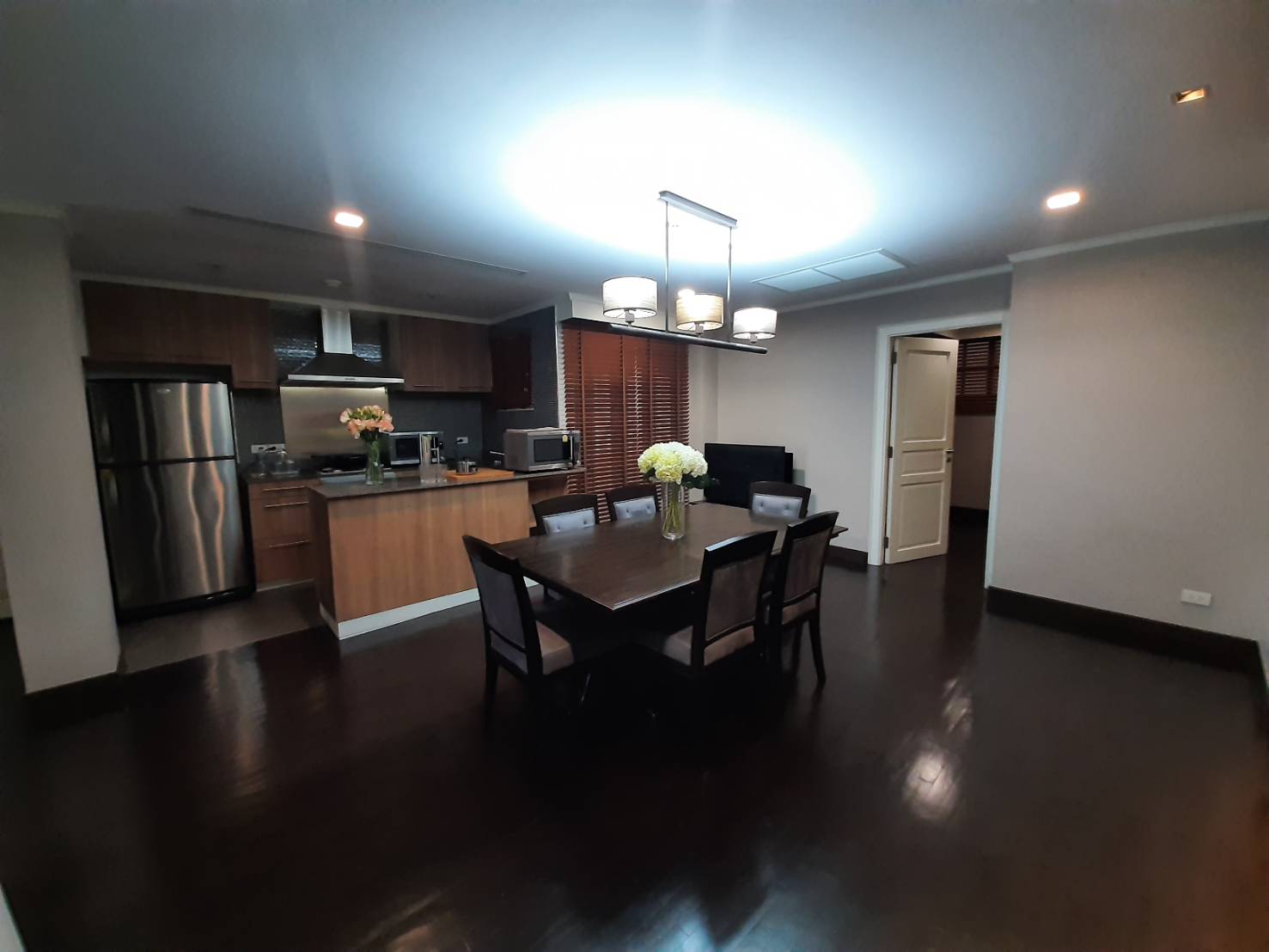 Spacious Renovated 2 Bedroom Unit For RENT @ Monet House