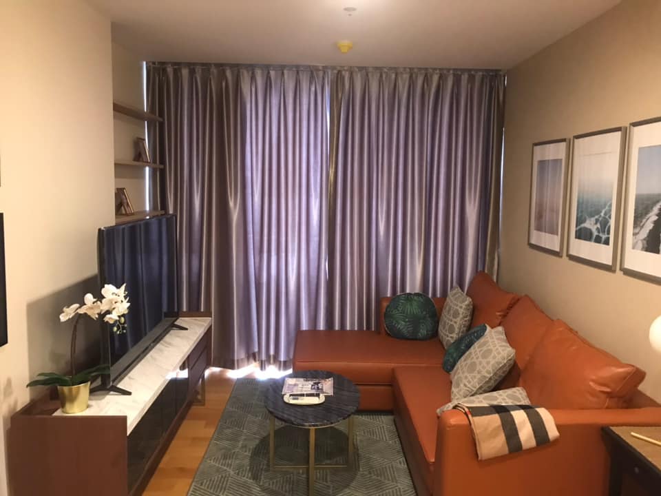 Noble Revo Silom-Surasak