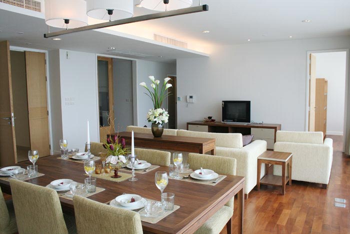 Apartment in Phrompong