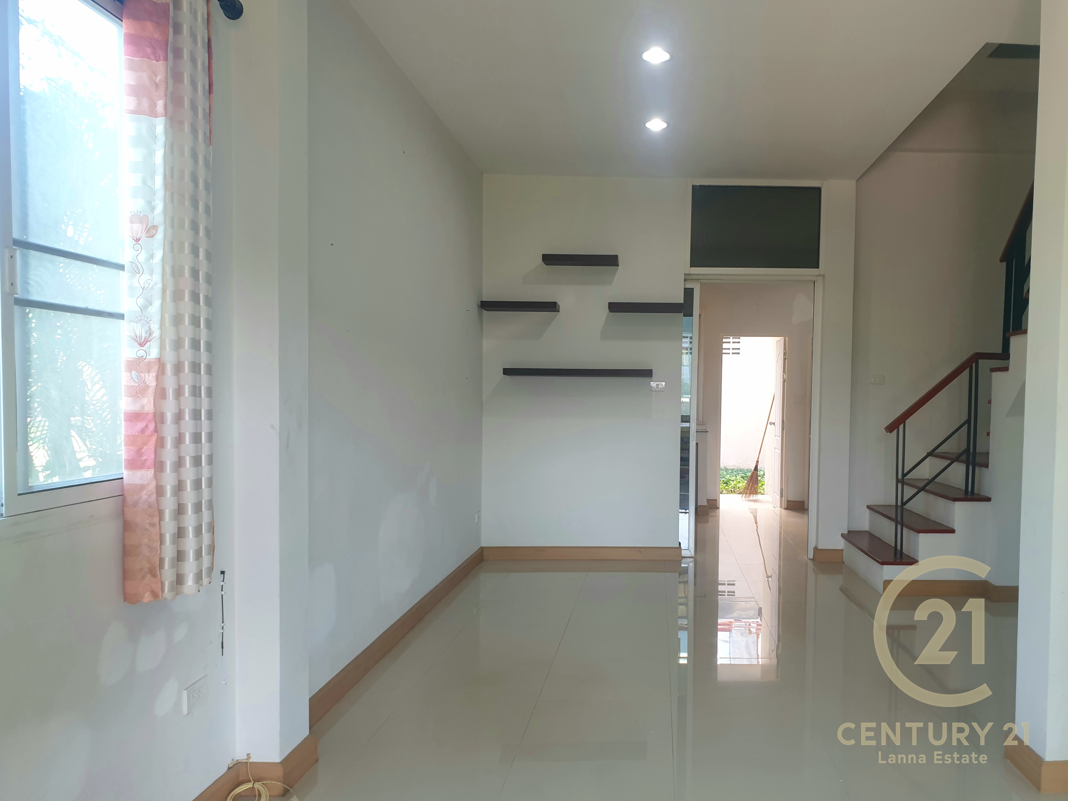 2 Bedroom Townhouse Rent San Sai Chiang Mai
