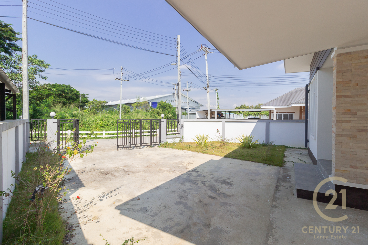 New Single House for SALE in quiet area