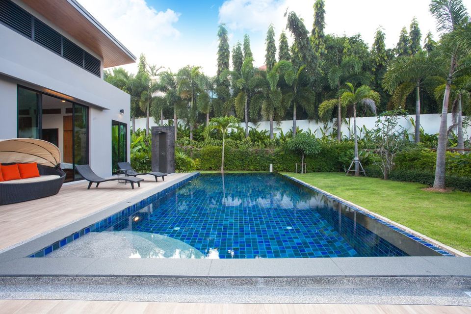 Modern 4 Bedroom Poo Villa for Rent in Rawai