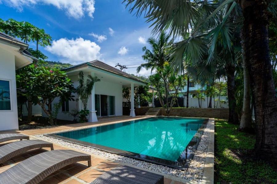 3 Bedrooms Pool Villa by The Garden