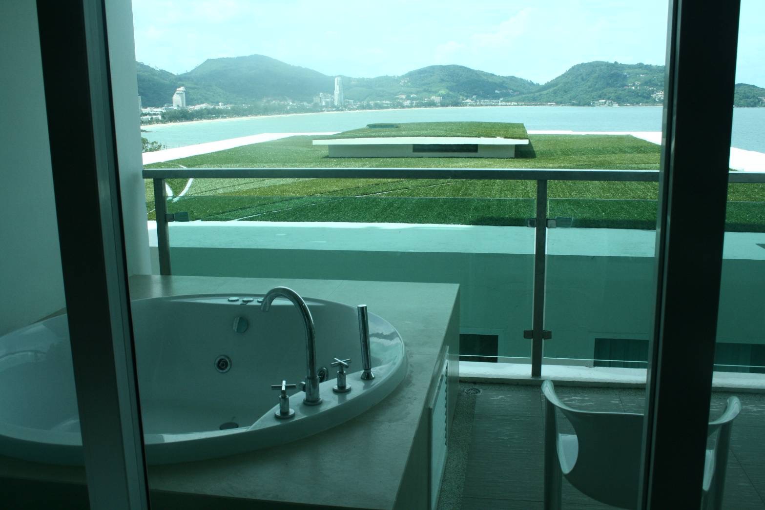Seaview 2-Bedroom Apartment in Patong