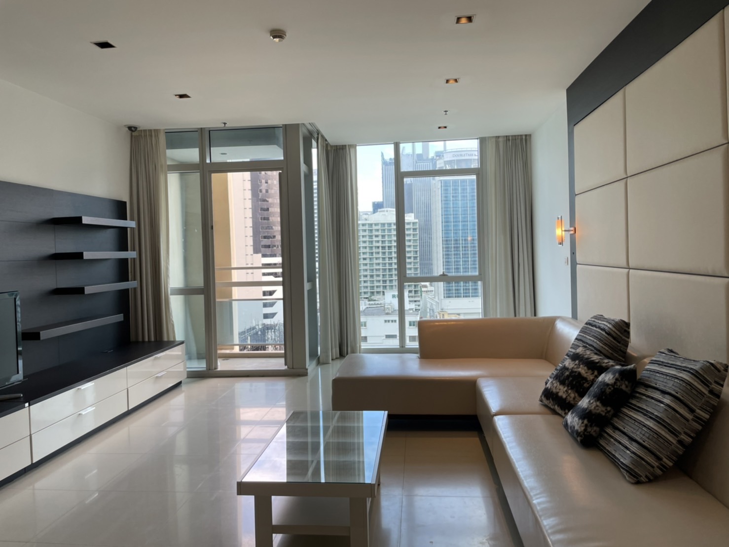 2bed2bath for rent at Athenee Residence