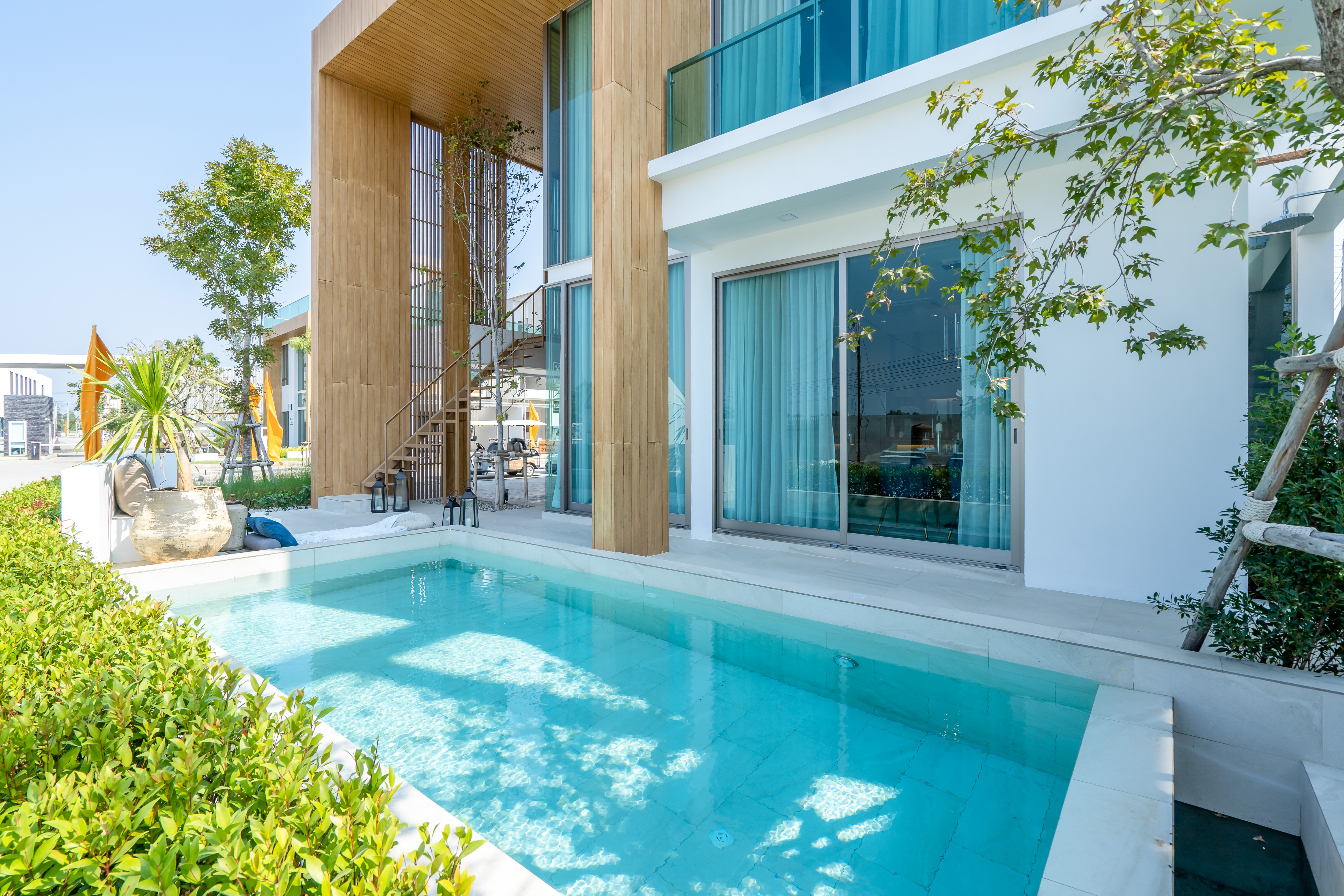 Brand New Luxury House with private pool for SALE in gated community Buak Kang