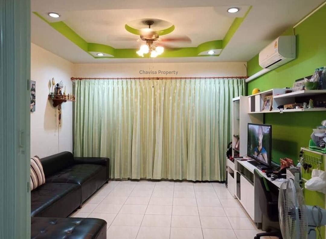 For sale is a 2-storey townhouse in Laem Chabang.
