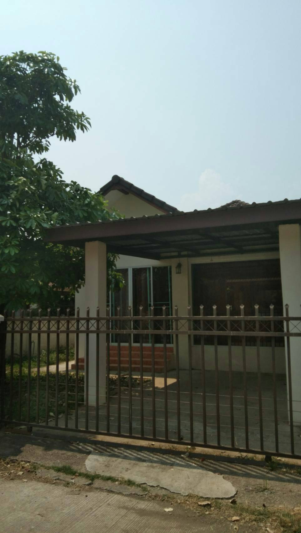 Detached House For Sale in prime area