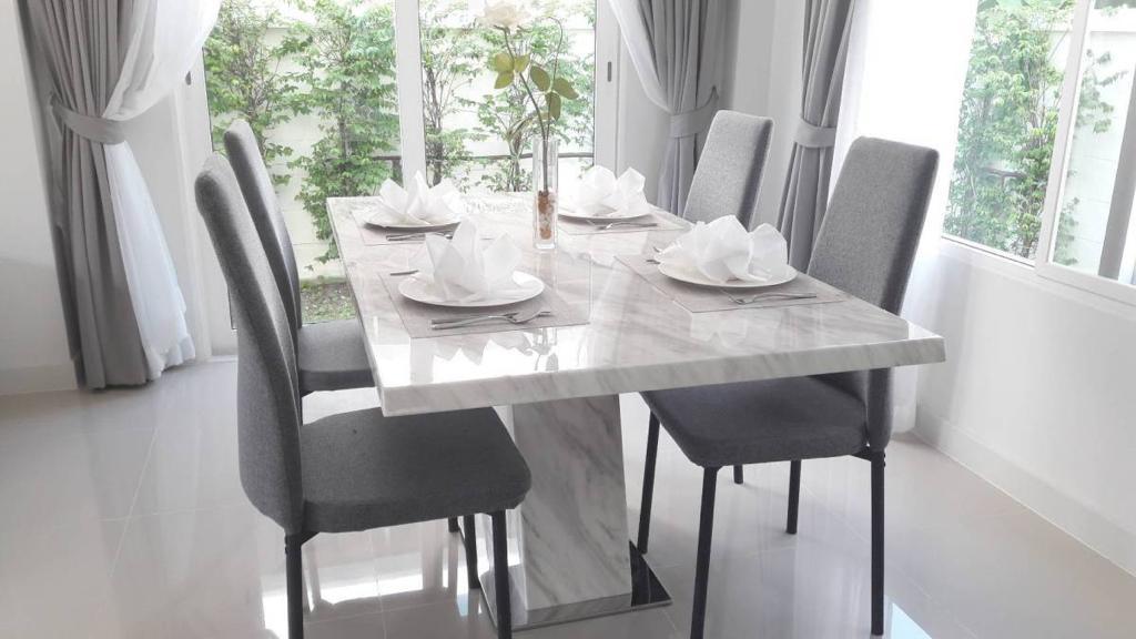 3-Bedroom House for Sales in Ko Keaw