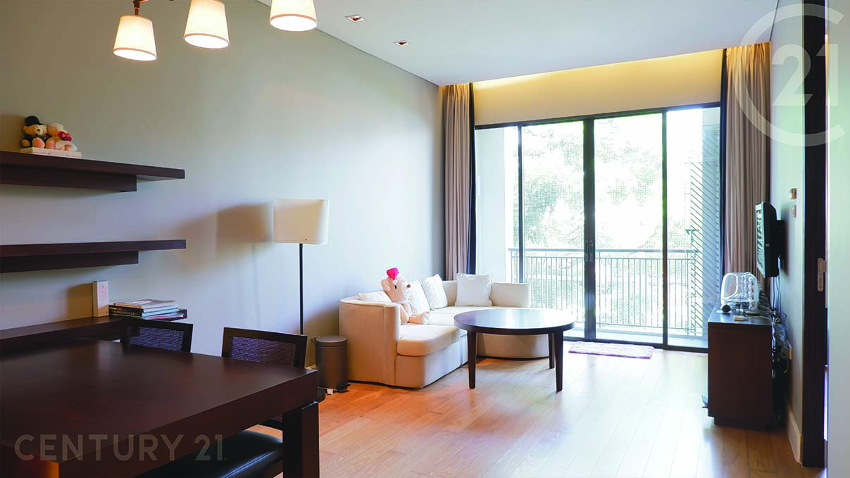 Vincente Sukhumvit 49