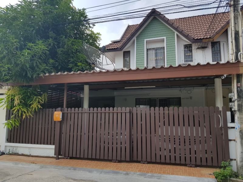 Second hand house in Chonburi The Country - Muang Mai