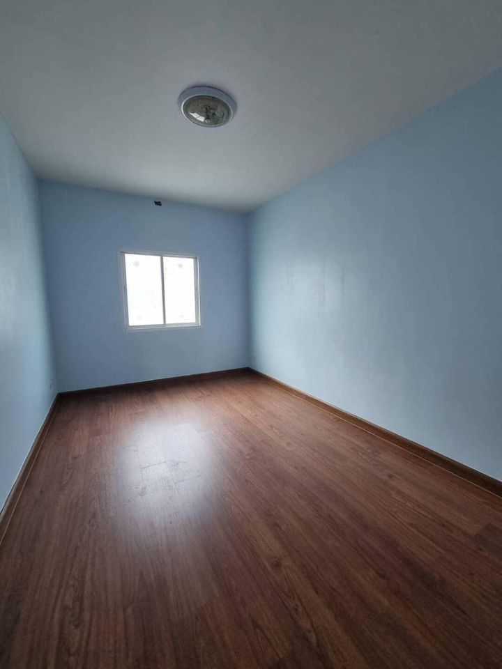 2 storey house for sale near J Park Sriracha On the main Na Phrao Road