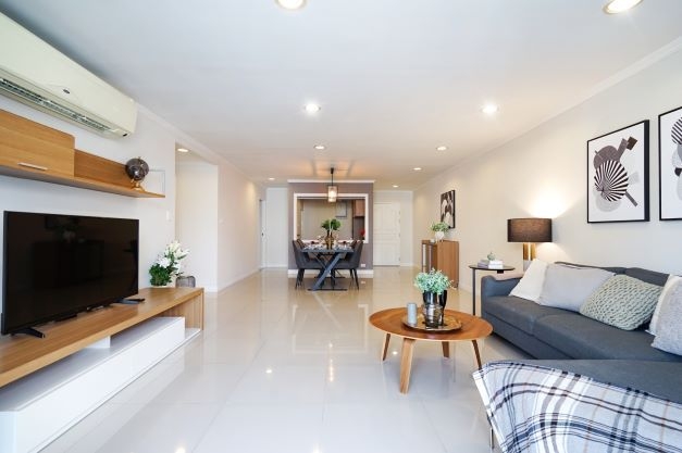 For Rent : 3 bedroom 2 bathroom + working room condo at D.S. Tower 2 Sukhumvit 39, near BTS Phrom Phong Ref. A15220205