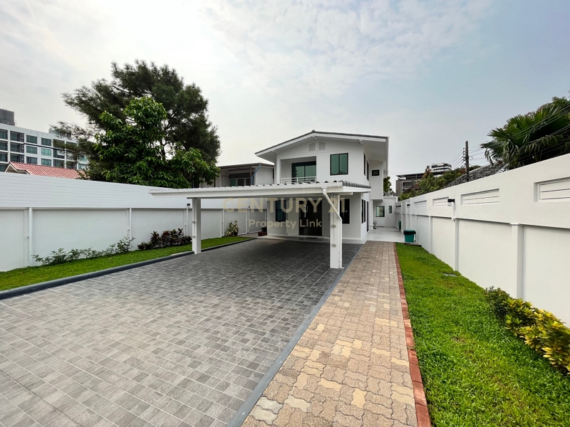 Rent a newly renovated house. In Soi Phahonyothin 9 (Ari area), suitable for families and home offices/04-HH-65006