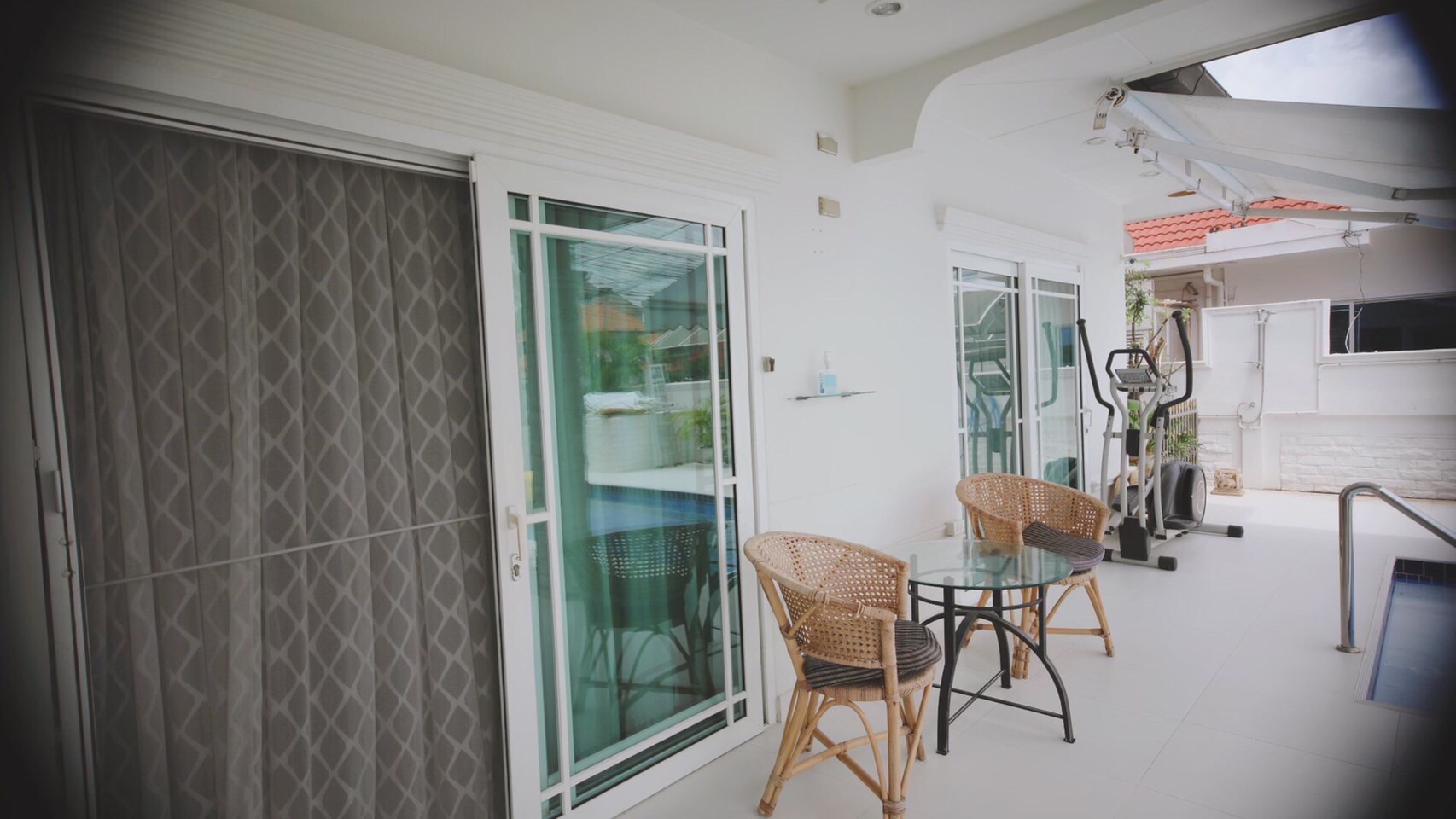 Pool Villa for Rent/ Mid Town