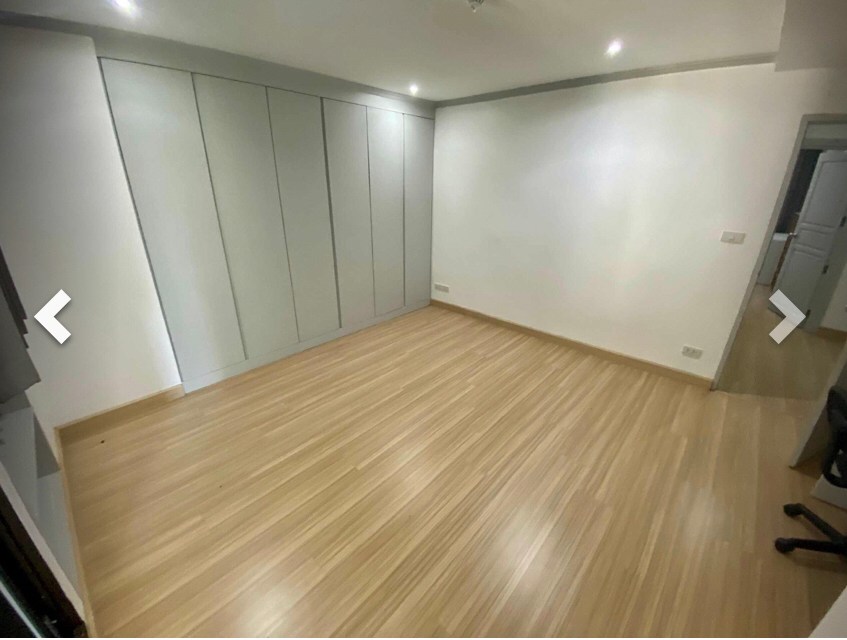 Supalai Place Sukhumvit 39
