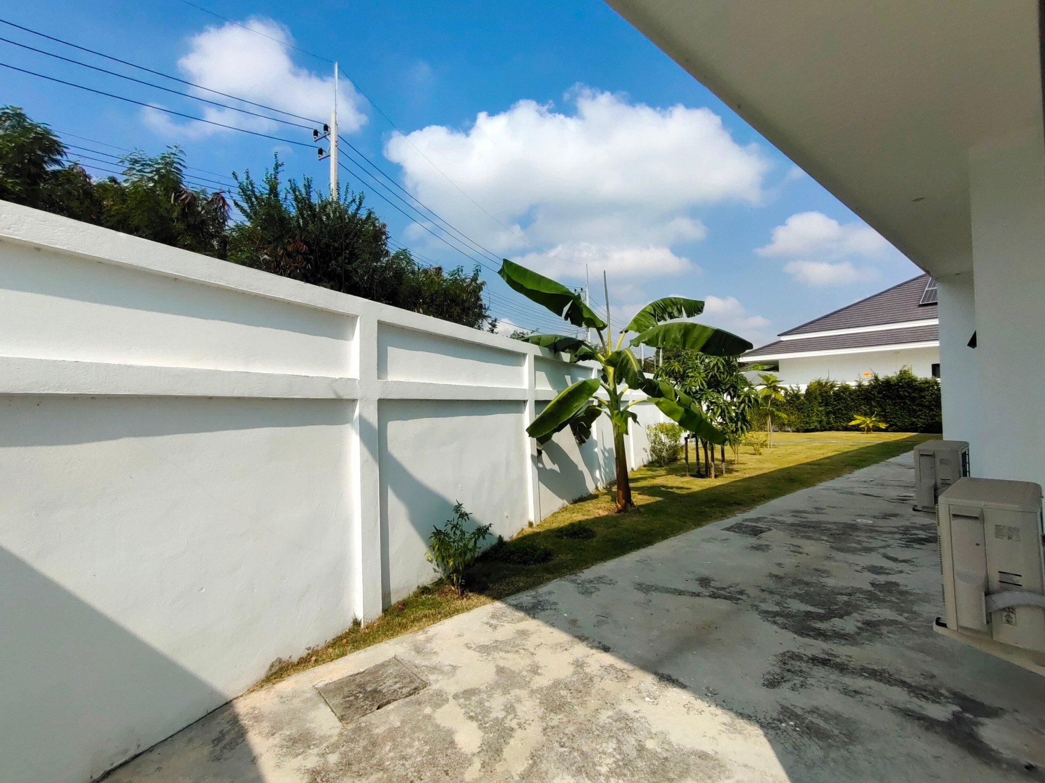 LUXURY VILLA FOR SALE