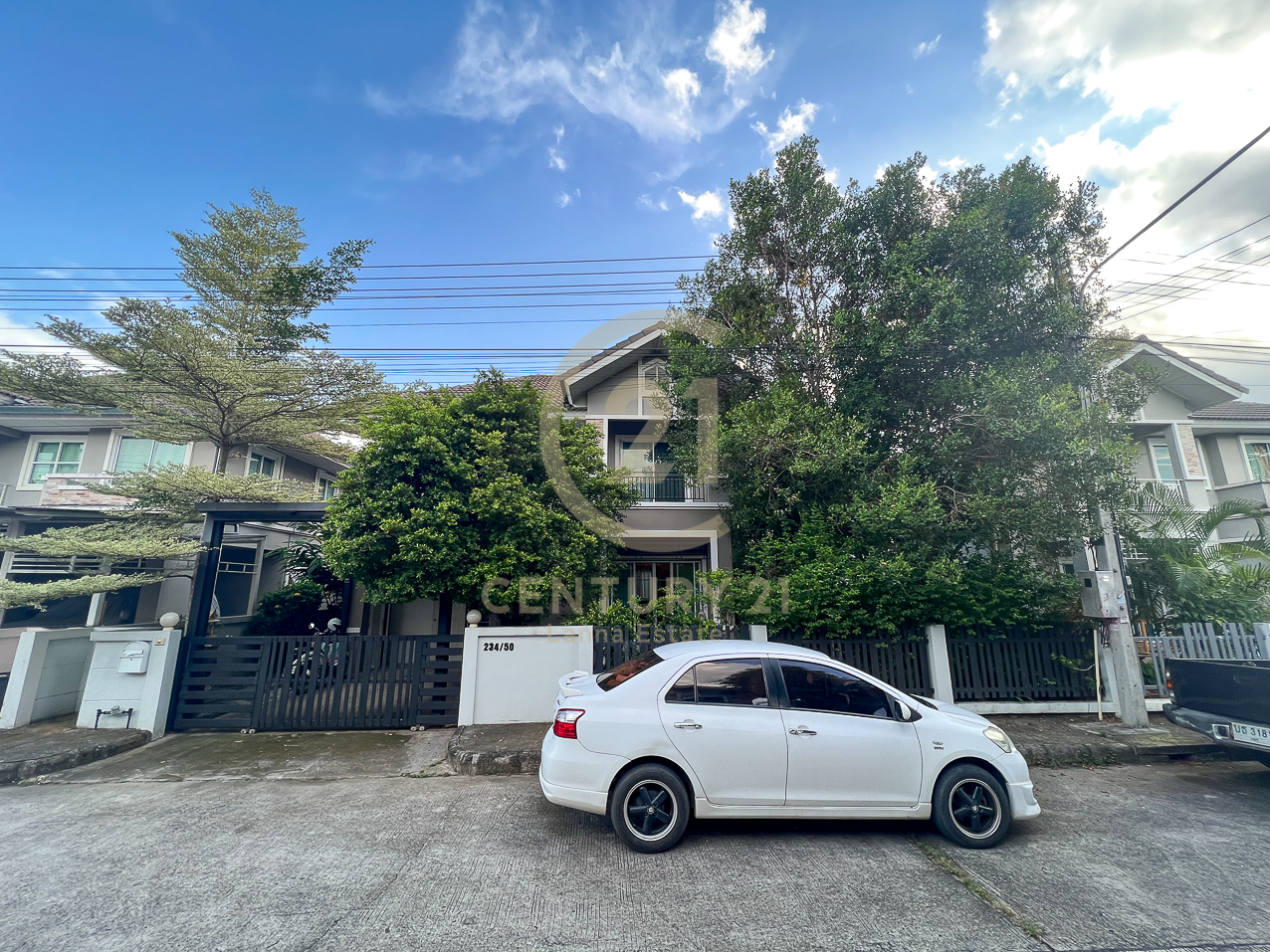 Nice Cozy House Partially Furnished for SALE in Green View Home gated community