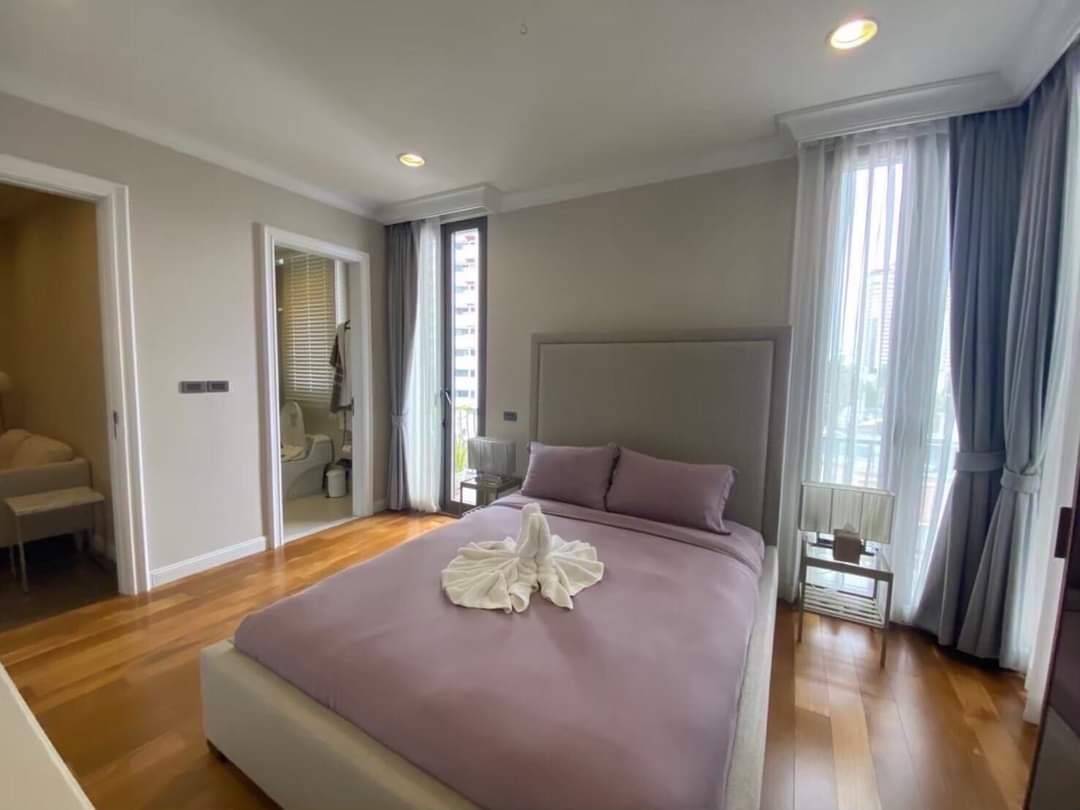 749 Residence for Sale!!