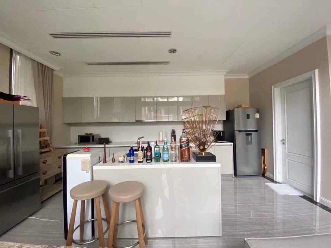 749 Residence for Sale!!