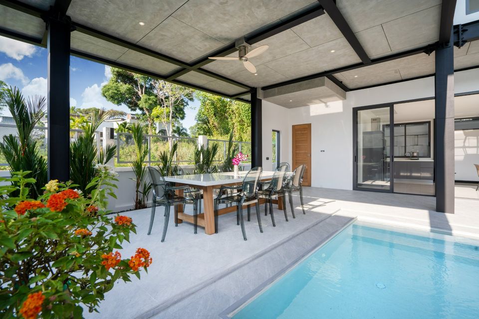Sunset Garden 4 bedrooms pool Villas for sale in rawai area