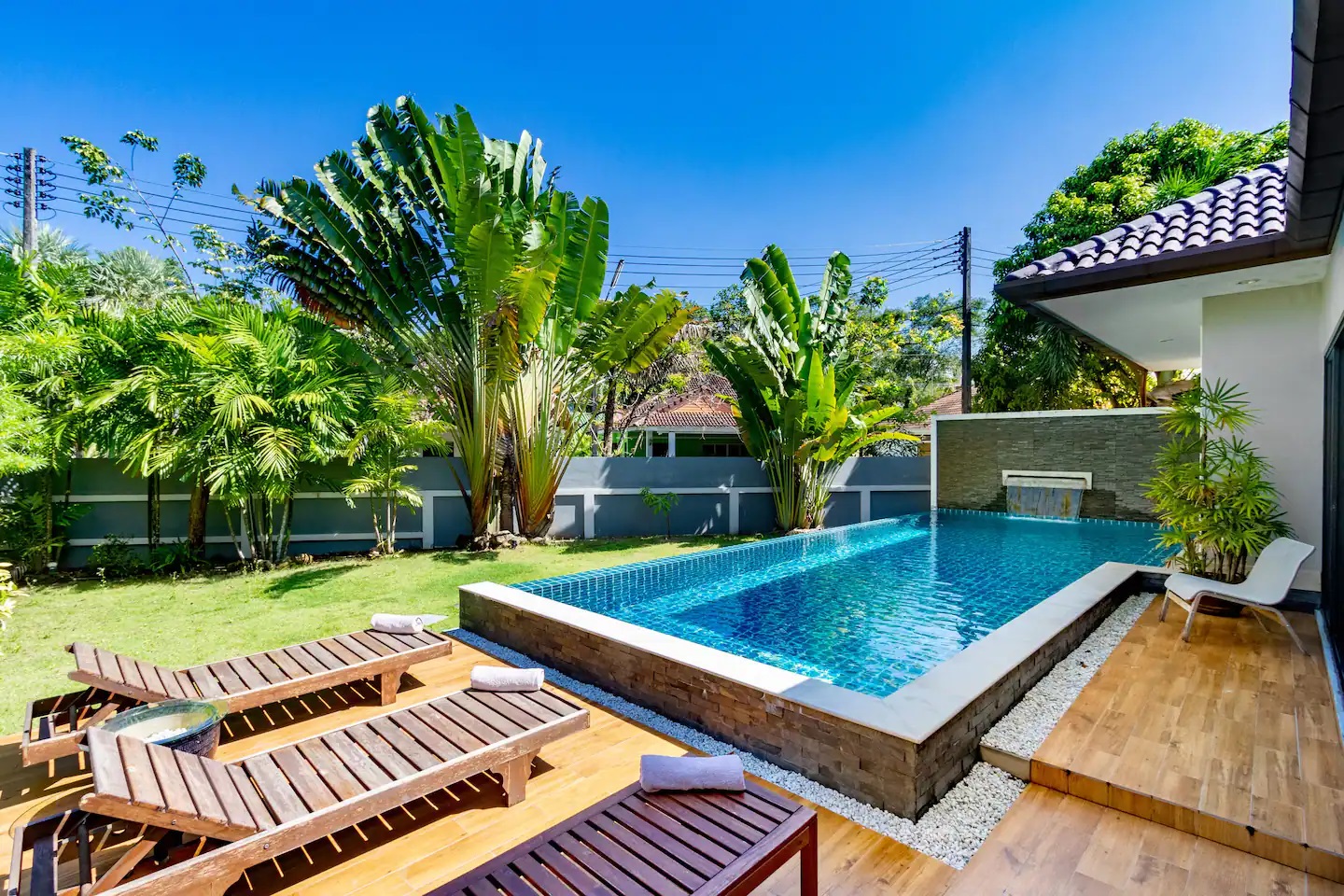 Modern 4 Bedroom Pool Villa in Kathu