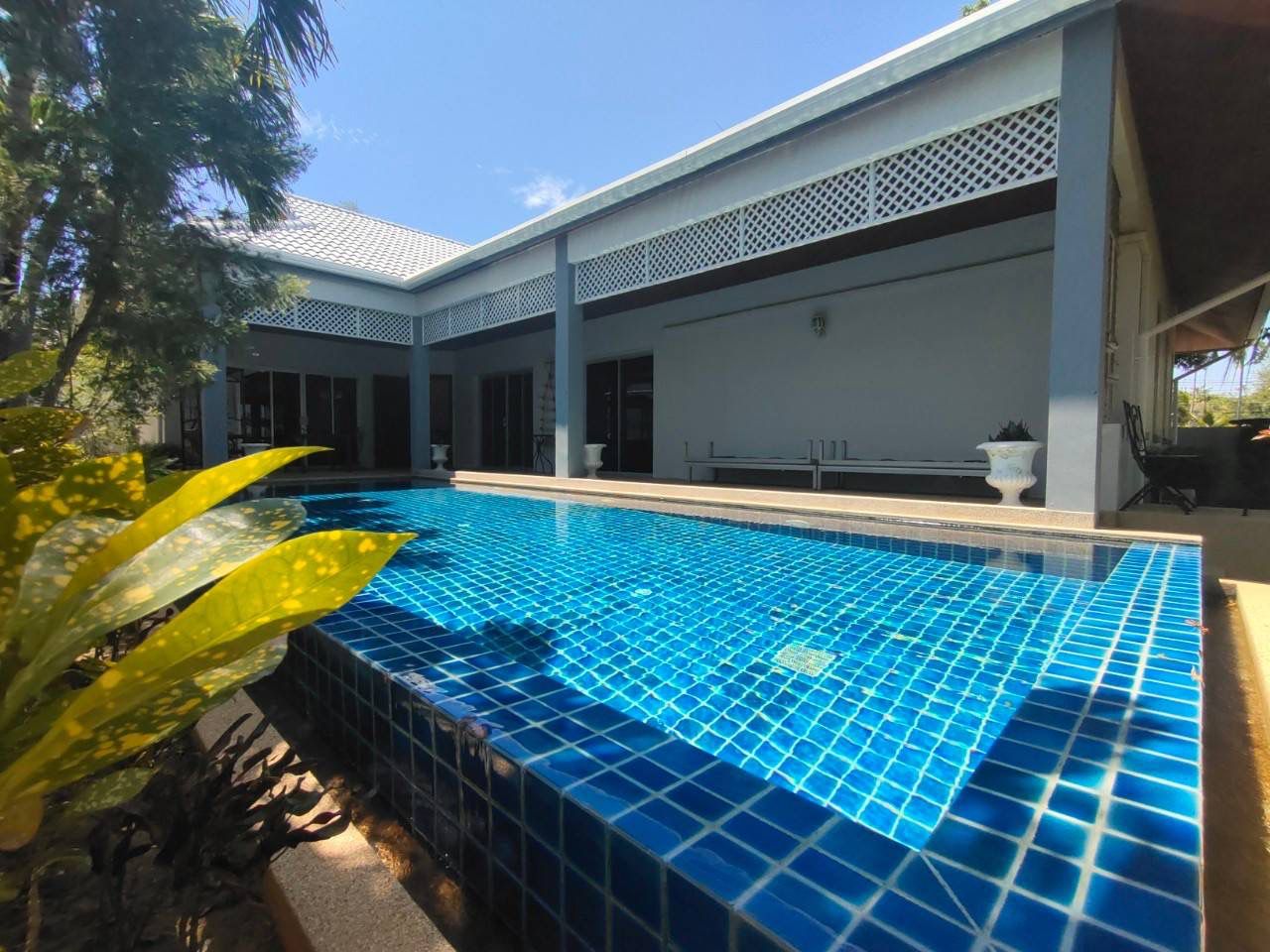 Fully furnished 4 Bedroom Pool Villa in Rawai