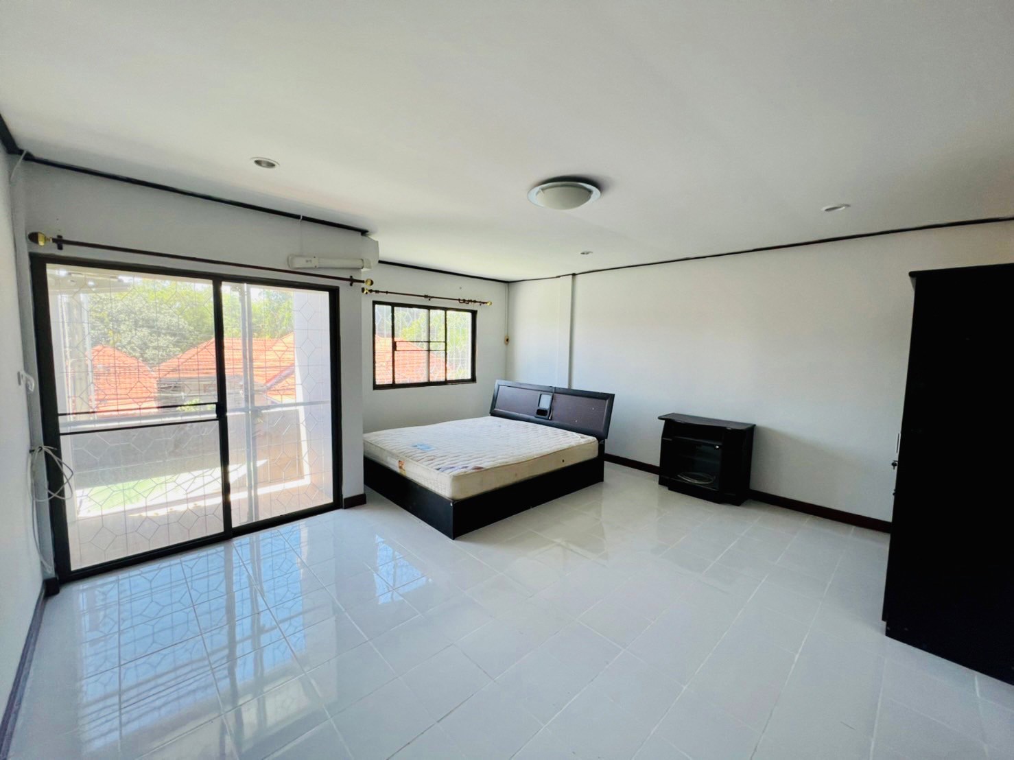 #Townhouse for sale, 2 floors, area 21 sq.wa. round barren fields (Country Club Villa)