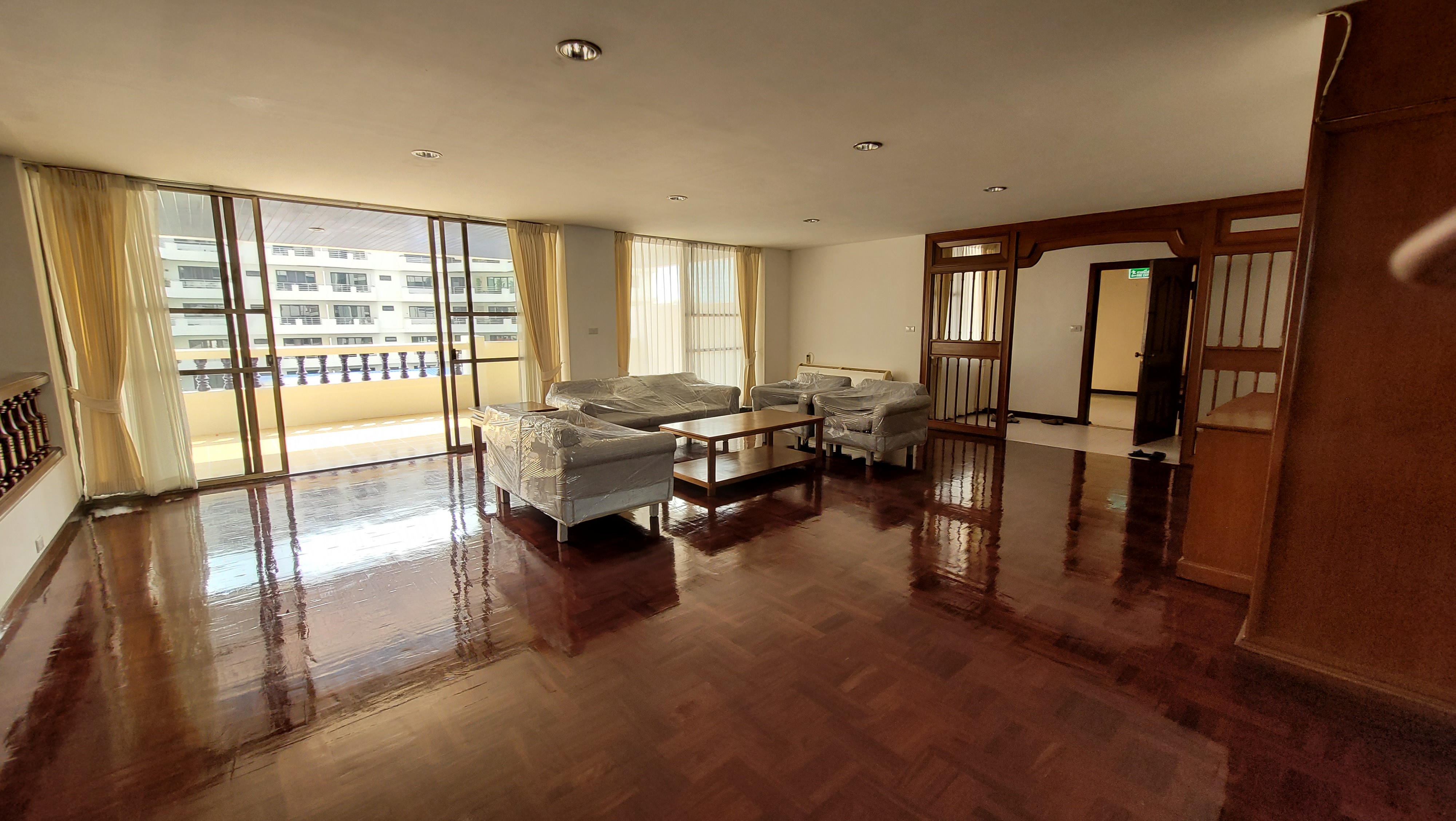 Apartment for rent in Asoke